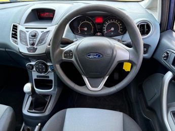 FORD FIESTA 1.4 TDCi Edge Hatchback 3dr Diesel Manual (110 g/km, 67 bhp)