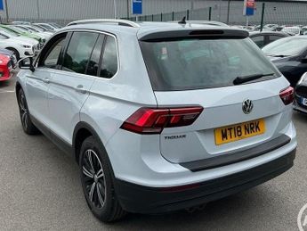 VOLKSWAGEN TIGUAN 2.0 TDI SE Navigation SUV 5dr Diesel DSG Euro 6 (s/s) (150 ps)