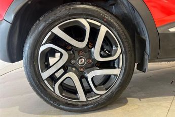 RENAULT CAPTUR 1.5 dCi ENERGY Iconic SUV 5dr Diesel EDC Euro 6 (s/s) (90 ps) Re