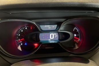 RENAULT CAPTUR 1.5 dCi ENERGY Iconic SUV 5dr Diesel EDC Euro 6 (s/s) (90 ps) Re