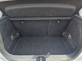 VAUXHALL CORSA AUTOMATIC 1.4i SE Hatchback 5dr Petrol Auto Euro 6 (90 ps)
