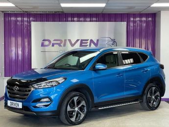 HYUNDAI TUCSON 2.0 CRDi Premium SUV 5dr Diesel Manual 4WD Euro 6 (136 ps)