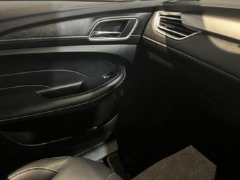 MG MG5 52.5kWh Exclusive Estate 5dr Electric Auto (156 ps)