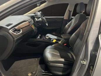MG MG5 52.5kWh Exclusive Estate 5dr Electric Auto (156 ps)