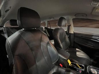 MG MG5 52.5kWh Exclusive Estate 5dr Electric Auto (156 ps)