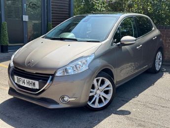 Peugeot 208 1.6 VTi Feline Hatchback 5dr Petrol Manual Euro 5 (Nav) (120 ps)