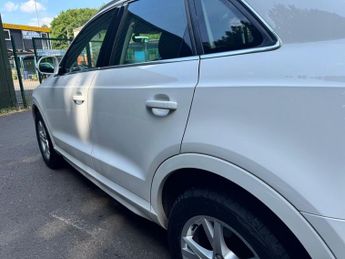AUDI Q3  AUDI Q3 TFSI SPORT 150BHP S TRONIC AUTOMATIC 5 DOOR 