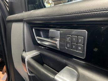 LAND ROVER DISCOVERY 4 3.0 SD V6 Landmark SUV 5dr Diesel Auto 4WD Euro 6 (s/s) (256 bhp
