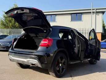 MERCEDES-BENZ GLA 2.1 GLA220d AMG Line (Premium) SUV 5dr Diesel 7G-DCT 4MATIC Euro