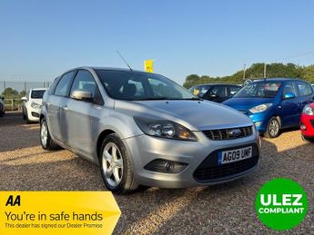 Ford Focus 1.6 Zetec Hatchback 5dr Petrol Automatic (184 g/km, 99 bhp)
