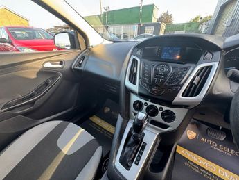 FORD FOCUS 1.6 Zetec Hatchback 5dr Petrol Powershift Euro 5 (125 ps)