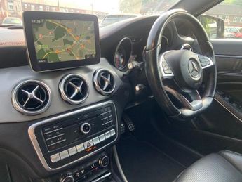 MERCEDES-BENZ GLA 2.1 GLA220d AMG Line (Premium) SUV 5dr Diesel 7G-DCT 4MATIC Euro