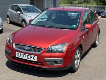 FORD FOCUS 1.6 Zetec Climate Hatchback 5dr Petrol Automatic (184 g/km, 99 b