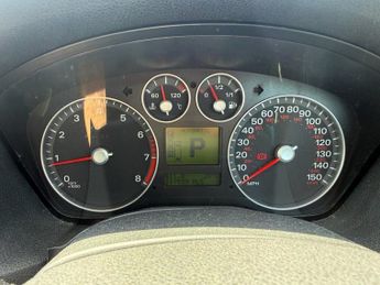 FORD FOCUS 1.6 Zetec Climate Hatchback 5dr Petrol Automatic (184 g/km, 99 b