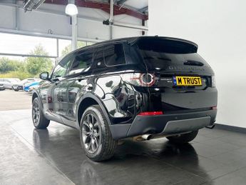 LAND ROVER DISCOVERY SPORT 2.0 TD4 Landmark SUV 5dr Diesel Auto 4WD Euro 6 (s/s) (180 ps) F
