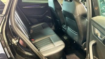 SKODA KAROQ 2.0 TDI SportLine SUV 5dr Diesel DSG 4WD Euro 6 (s/s) (150 ps) F