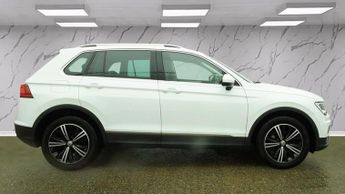 VOLKSWAGEN TIGUAN 2.0 TDI SE Navigation SUV 5dr Diesel DSG Euro 6 (s/s) (150 ps)