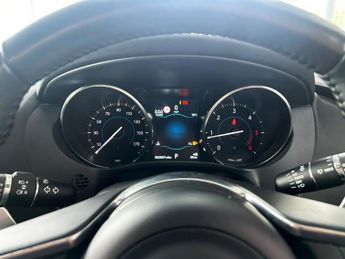 JAGUAR F-PACE 2.0 D180 R-Sport SUV 5dr Diesel Auto AWD Euro 6 (s/s) (180 ps) 1