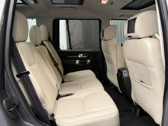 LAND ROVER DISCOVERY 4 3.0 SD V6 HSE Luxury SUV 5dr Diesel Auto 4WD Euro 5 (s/s) (255 b