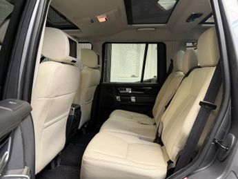 LAND ROVER DISCOVERY 4 3.0 SD V6 HSE Luxury SUV 5dr Diesel Auto 4WD Euro 5 (s/s) (255 b