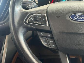 FORD KUGA 2.0 TDCi EcoBlue Zetec SUV 5dr Diesel Powershift AWD Euro 6 (s/s