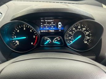 FORD KUGA 2.0 TDCi EcoBlue Zetec SUV 5dr Diesel Powershift AWD Euro 6 (s/s