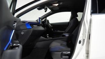 TOYOTA C-HR 1.8 VVT-h Dynamic SUV 5dr Petrol Hybrid CVT Euro 6 (s/s) (122 ps