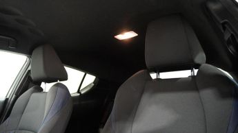 TOYOTA C-HR 1.8 VVT-h Dynamic SUV 5dr Petrol Hybrid CVT Euro 6 (s/s) (122 ps