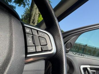 LAND ROVER DISCOVERY SPORT 2.0 SD4 HSE Dynamic Lux SUV 5dr Diesel Auto 4WD Euro 6 (s/s) (24