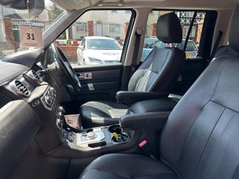 LAND ROVER DISCOVERY 4 3.0 SD V6 SE Tech SUV 5dr Diesel Auto 4WD Euro 6 (s/s) (256 bhp)