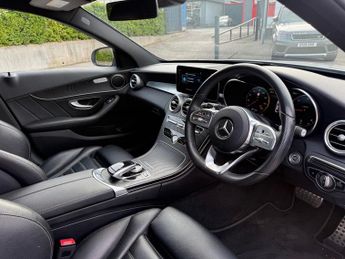 MERCEDES-BENZ C CLASS 2.0 C220d AMG Line (Premium) Saloon 4dr Diesel G-Tronic+ Euro 6-