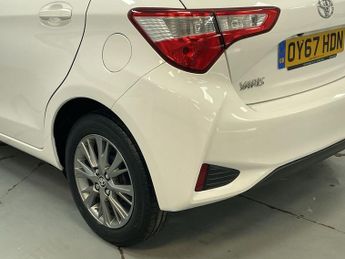 TOYOTA YARIS 1.5 VVT-i Icon Hatchback 5dr Petrol Manual Euro 6 (111 ps) - AA 