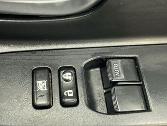 TOYOTA YARIS 1.5 VVT-i Icon Hatchback 5dr Petrol Manual Euro 6 (111 ps) - AA 