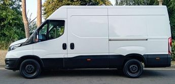 IVECO DAILY 2.3D HPI 14V 35S 3520 Panel Van 5dr Diesel HiMatic MWB H2 Euro 6