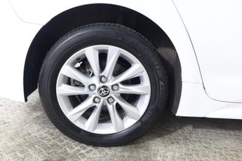 TOYOTA COROLLA 1.8 VVT-h Icon Touring Sports CVT Euro 6 (s/s) 5dr