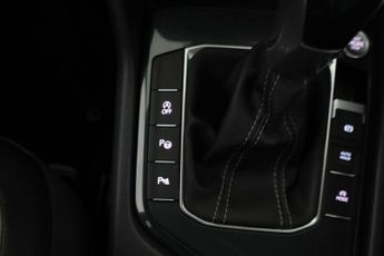 VOLKSWAGEN TIGUAN 1.5 TSI R-Line DSG Euro 6 (s/s) 5dr