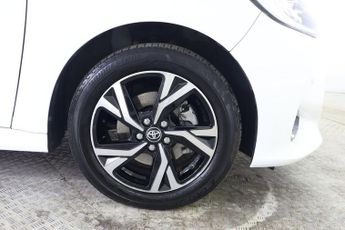 TOYOTA YARIS 1.5 VVT-h Design E-CVT Euro 6 (s/s) 5dr