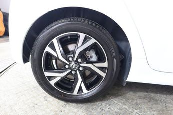 TOYOTA YARIS 1.5 VVT-h Design E-CVT Euro 6 (s/s) 5dr
