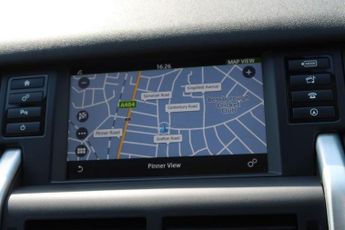 LAND ROVER DISCOVERY SPORT 2.0 TD4 SE Tech SUV 5dr Diesel Auto 4WD Euro 6 (s/s) (180 ps)