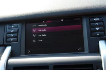 LAND ROVER DISCOVERY SPORT 2.0 TD4 SE Tech SUV 5dr Diesel Auto 4WD Euro 6 (s/s) (180 ps)