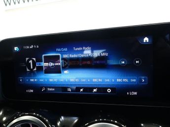 MERCEDES-BENZ EQA EQA 250 66.5kWh Sport SUV 5dr Electric Auto (190 ps)