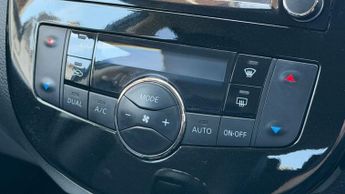 NISSAN PULSAR 1.2 DIG-T N-Connecta Hatchback 5dr Petrol XTRON Euro 6 (s/s) (11