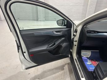 FORD FOCUS 2.0 EcoBlue Active X Estate 5dr Diesel Auto Euro 6 (s/s) (150 ps