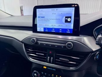 FORD FOCUS 1.0T EcoBoost Titanium Hatchback 5dr Petrol Auto Euro 6 (s/s) (1