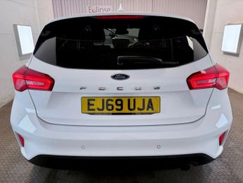 FORD FOCUS 1.0T EcoBoost Titanium Hatchback 5dr Petrol Auto Euro 6 (s/s) (1