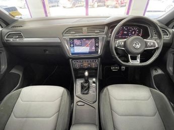 VOLKSWAGEN TIGUAN 2.0 TDI R-Line Tech SUV 5dr Diesel DSG Euro 6 (s/s) (150 ps)