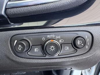 VAUXHALL MOKKA X 1.4i Turbo Design Nav SUV 5dr Petrol Auto Euro 6 (140 ps)