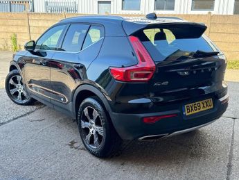 VOLVO XC40 2.0 D3 Inscription SUV 5dr Diesel Auto Euro 6 (s/s) (150 ps)