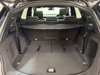 LAND ROVER DISCOVERY SPORT 2.0 TD4 Landmark SUV 5dr Diesel Auto 4WD Euro 6 (s/s) (180 ps)