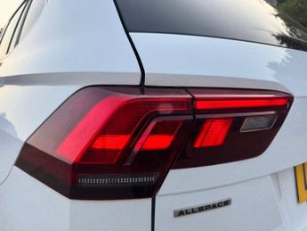 VOLKSWAGEN TIGUAN ALLSPACE 1.5 TSI Life SUV 5dr Petrol DSG Euro 6 (s/s) (150 ps)